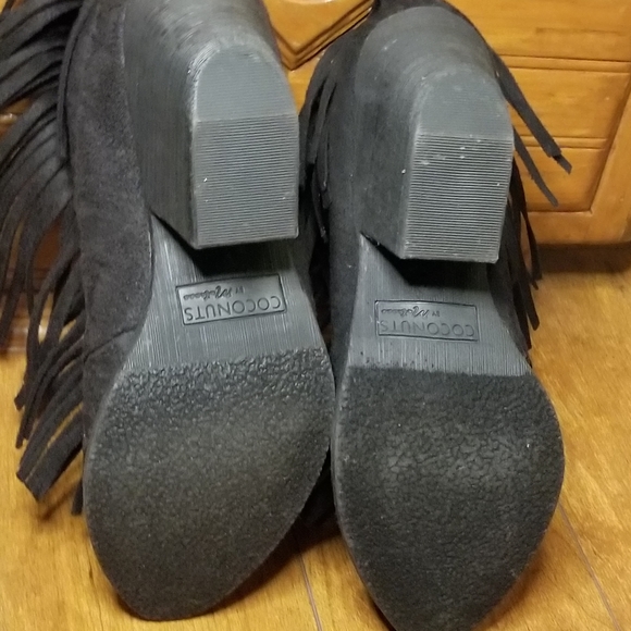 Black booties, size 6.5 - Picture 6 of 8